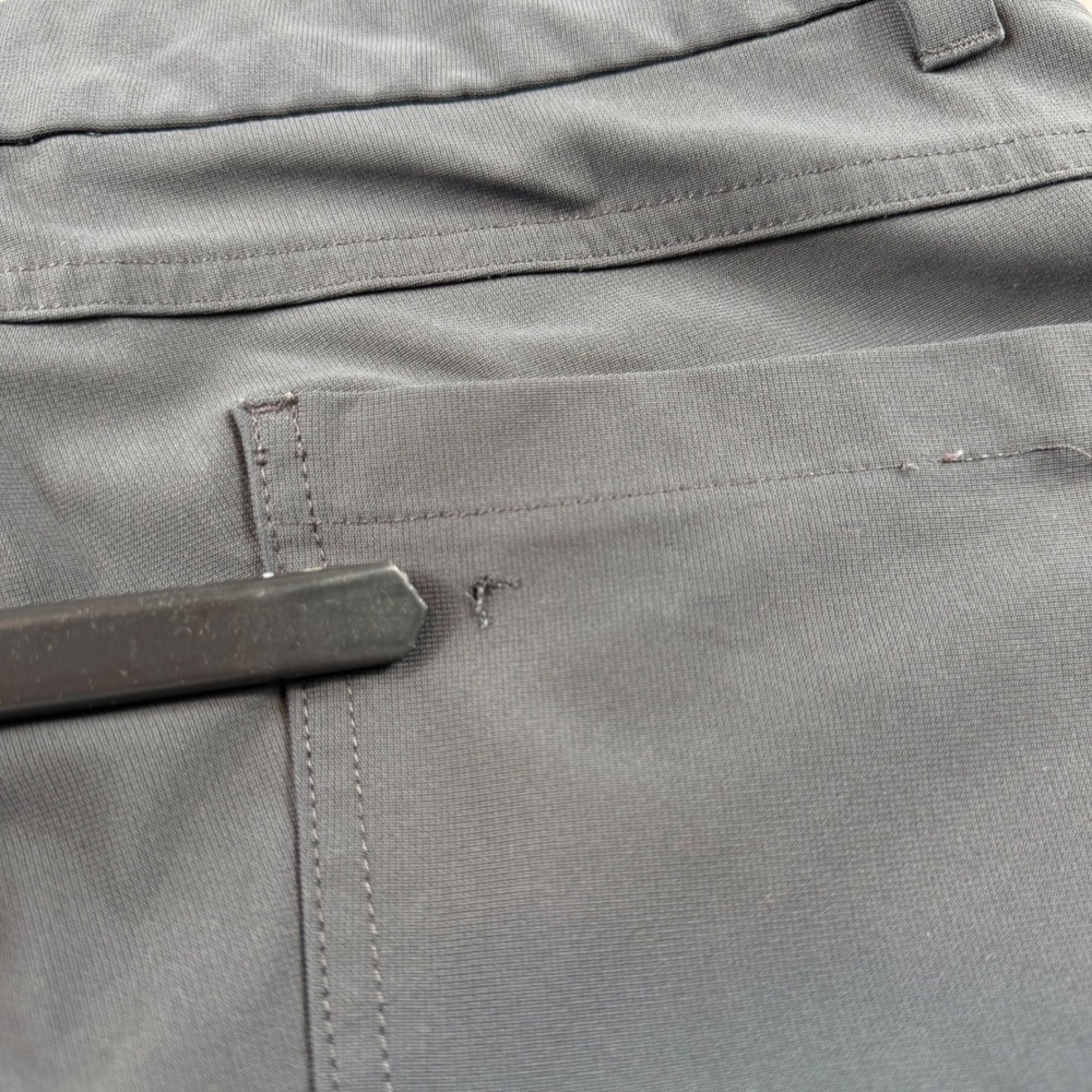 VRST Limitless 5-Pocket Slim Fit Pants Mens 31x32 Dark Gray Stretch Performance - Picture 8 of 10